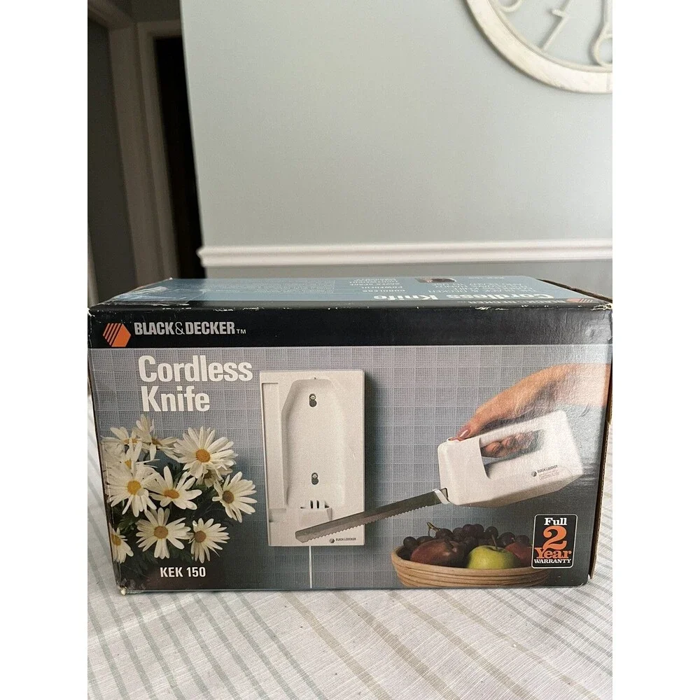 Black Decker 9” Cordless Knife White Wall Mount Space Saver KEK150 ~ NIB
